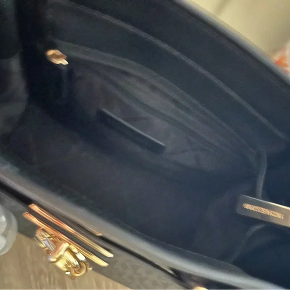 Michael KORS Bag - Picture 7 of 11